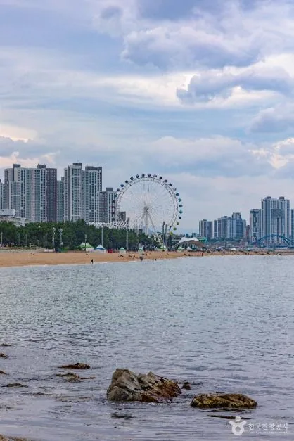속초아이 대관람차에서 본 바다 야경과 노을