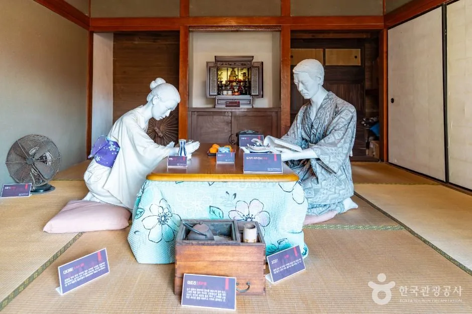 구룡포 일본인가옥거리의 100년 역사 목조가옥